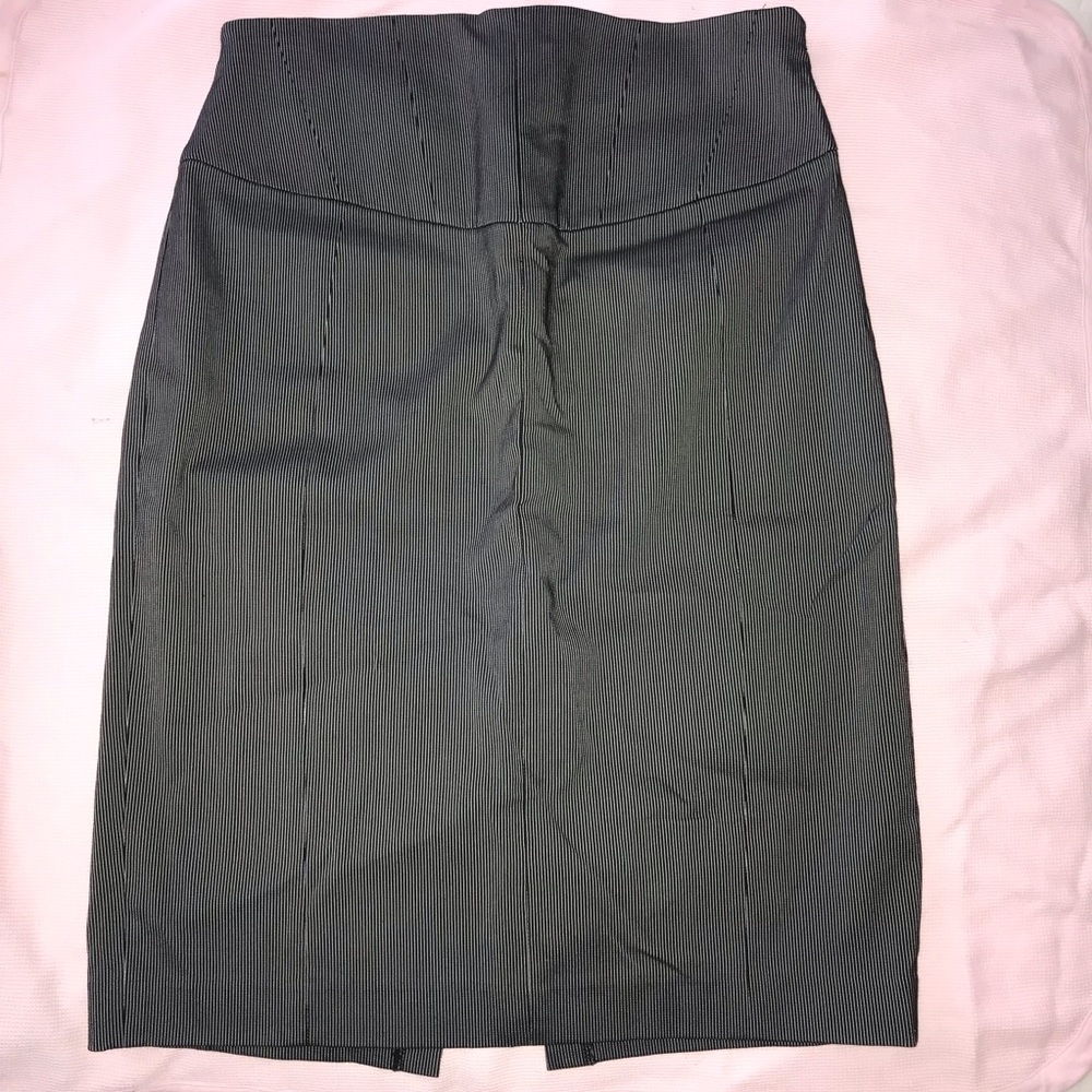 High waisted pin stripe pencil skirt